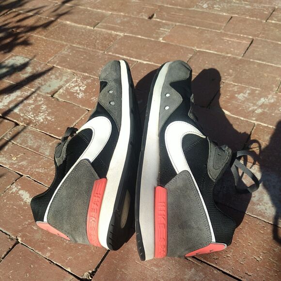 Nike Venture Runner Iron Gray/Crimson Men's Size 15 CK2944-004 - Picture 7 of 12